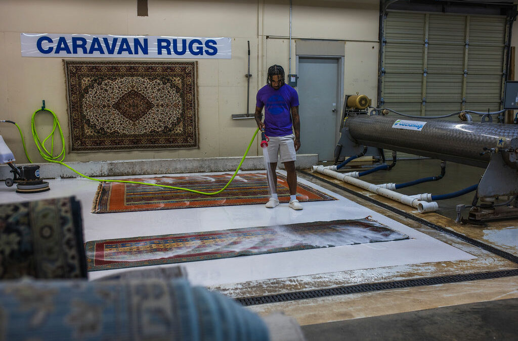 How do Professionals Clean Oriental Rugs 