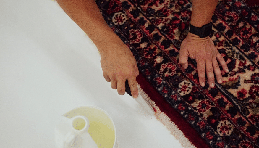 DIY Rug Cleaning vs. Professional Rug Cleaning<br />
